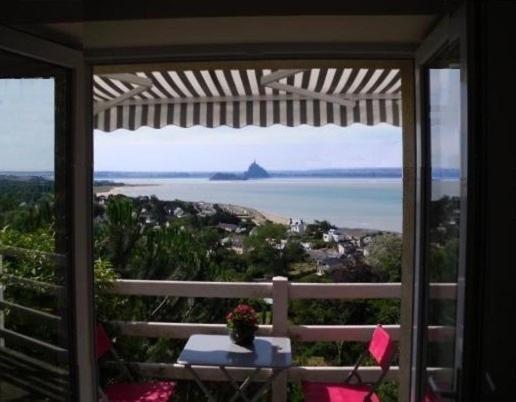 Gite La Bertichere 3 Etoiles Saint-Jean-le-Thomas Rom bilde